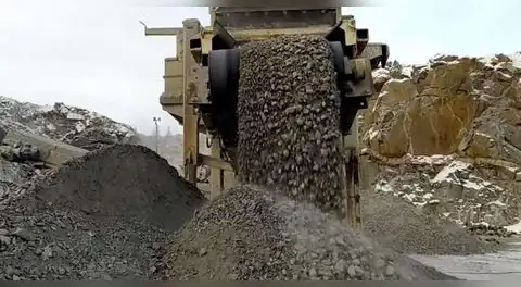 Futuro de minería debe decidirse con comunidades, trabajadores y priorizando protección de ecosistemas