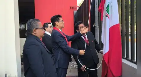 Corte de Piura realizó ceremonia de izamiento del Pabellón Nacional por Fiestas Patrias