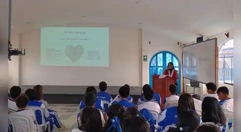 Corte del Santa capacita a escolares para prevenir la violencia de género en Internet