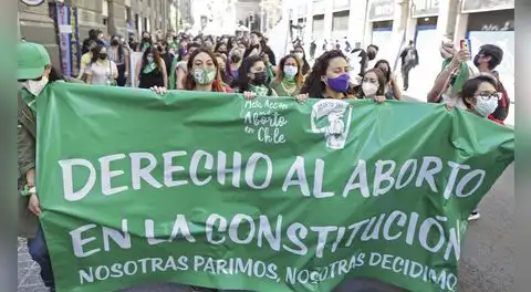 Ultraderecha impulsa en Chile una ley que obligaría a las mujeres a escuchar el latido fetal antes de interrumpir el embarazo