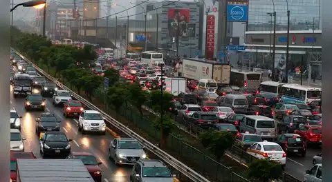 Tráfico en Lima cuesta S/30.000 millones al año: AAP plantea cuatro ejes para reformar el transporte