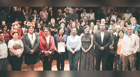 Foro público: la comunidad artística y la oposición se reúnen para derogatoria del Colegio de Artistas