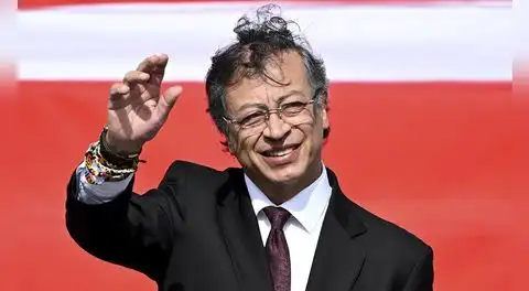 Petro acepta liderar oposición y seguirá al frente del Pacto Histórico luego de traspaso de mando a Abelardo de la Espriella