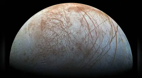 Llegar al oceáno oculto de Europa podría ser más complicado de lo que pensaban los científicos