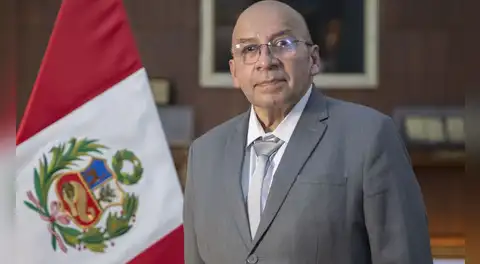 Kurt Burneo: “Los congresistas buscaron congraciarse con sus electores aprobando gastos sin financiamiento”