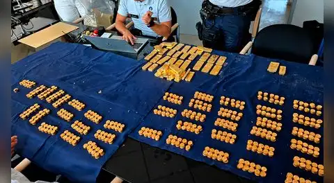 Obreros renovaban una casa en Bélgica y encontraron un tesoro de oro de más de US$10 millones oculto en las paredes