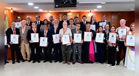 aReconocen a destacadas personalidades e ilustres figuras póstumas en la III Edición de “Piuranos Ilustres”