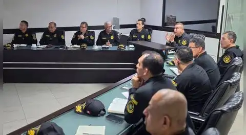 Alto mando de la PNP se reúne luego de que Keiko Fujimori anunciara evaluación
