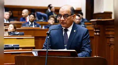 César Astudillo, ministro del Interior: "No vengo a prometerles que el crimen desaparecerá la próxima semana"