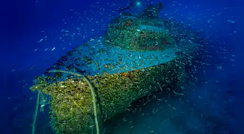 Tras 13 años de búsqueda, hallan a 96 metros bajo el mar un buque alemán clave de la Segunda Guerra Mundial: su estado de conservación es excepcional