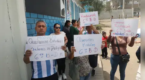 Colegios de VES y VMT siguen afectados por los aniegos: padres exigen aulas y materiales para sus hijos
