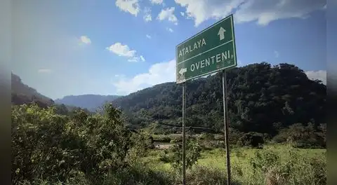 Hasta 12 horas de camino para dictar clases en la Amazonía: hablar una lengua originaria multiplica el analfabetismo rural