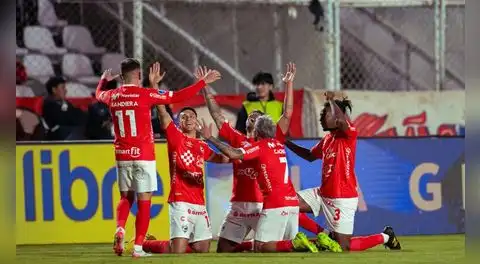 ¡Triunfo en el Cusco! Cienciano venció 2-0 Montevideo City Torque en el partido de ida por los 4tos de final de Copa Sudamericana 2026