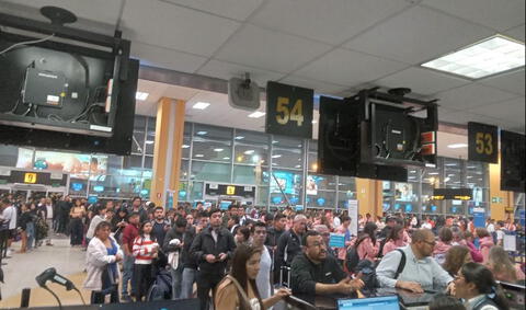 Vuelos suspendidos en el Jorge Chávez: cortocircuito provocó falla en luces de la pista de aterrizaje