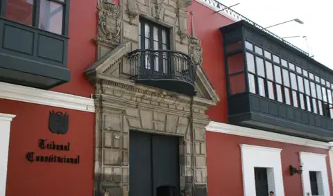 TC declara inconstitucional que adolescentes de 16 y 17 años sean juzgados como adultos