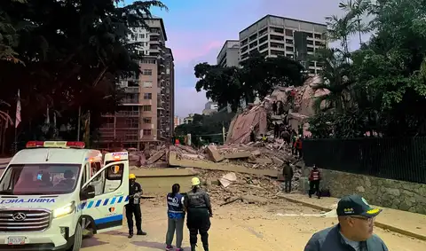Venezuela es golpeada por dos fuertes terremotos de magnitud 7,2 y 7,5