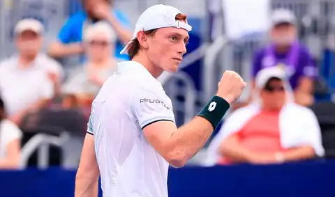 ¡Triunfo peruano! Ignacio Buse venció 3-2 a Marcos Giron y clasificó a la segunda ronda del US Open 2026 ¡Triunfo peruano! Ignacio Buse venció 3-2 a Marcos Giron y clasificó a la segunda ronda del US Open 2026