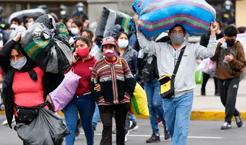 El 73,7% del empleo privado es informal y no está protegido por la ley: un crítico mercado laboral El 73,7% del empleo privado es informal y no está protegido por la ley: un crítico mercado laboral