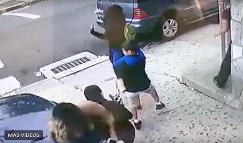 YouTube: Mujer se arroja contra un vehículo fuera de control para salvar la vida de un niño 