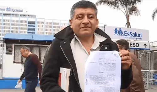 Hermano del paciente exige que el hospital se haga responsable de la presunta negligencia. Foto: Captura