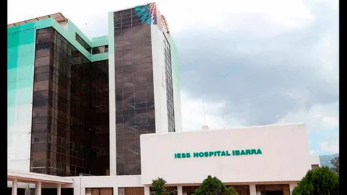 Hospital del Instituto Ecuatoriano del Seguro Social en Ibarra, donde se habría producido el incidente. Foto: Diario El Norte. Ecuador: enfermero es acusado de abusar sexualmente de una paciente con COVID-19