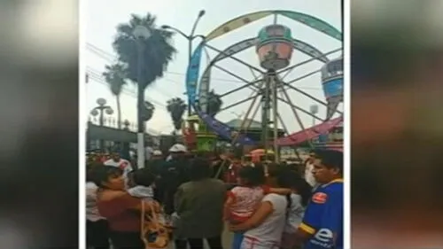 Chorrillos: niña resultó herida tras caída de juego mecánico en parque [VIDEO]