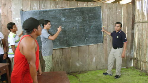 Estado de los colegios en las comunidades nativas de Amazonas Estado de los colegios en las comunidades nativas de Amazonas