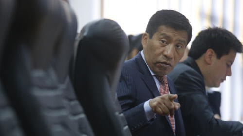 Moisés Mamani: fiscalía ordena peritaje a celular y reloj de fujimorista Moisés Mamani: fiscalía ordena peritaje a celular y reloj de fujimorista