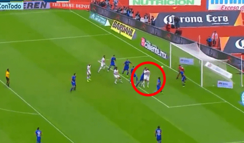 Cruz Azul vs Pumas: magistral salto de Luis Quintana que maquilló el score 2-1 [VIDEO]