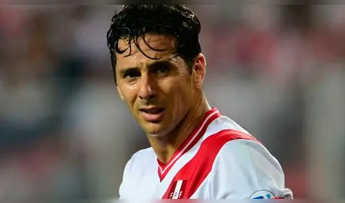Claudio Pizarro envía mensaje a sus críticos tras quedar fuera de lista de Ricardo Gareca Claudio Pizarro envía mensaje a sus críticos tras quedar fuera de lista de Ricardo Gareca