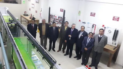 Puno: Universidad adquiere laboratorio para lograr licenciamiento de la Sunedu