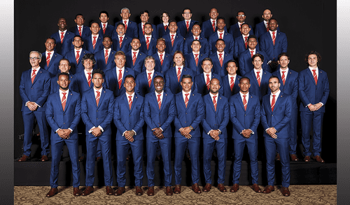 Selección a la moda con elegantes ternos para lucir en Rusia