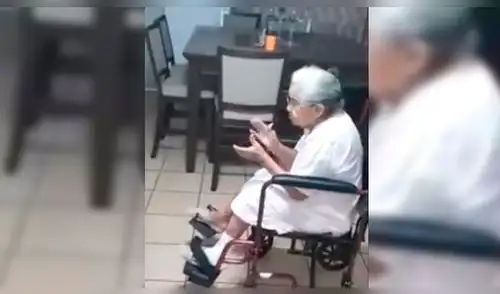 Facebook: Abuelita empieza a cantar y perro tiene inesperada reacción [VIDEO]