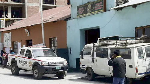 Puno: detienen a dos sujetos que transportaban kerosene para elaborar droga Puno: detienen a dos sujetos que transportaban kerosene para elaborar droga