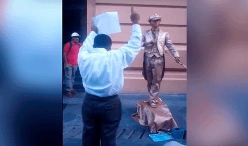 Facebook: predicador evangélico insulta a 'estatua humana' en la calle e indigna a miles [VIDEO]