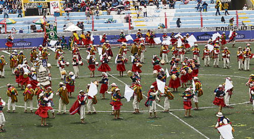Chucahuacas. Conjunto hizo una espectacular presentación. Chucahuacas. Conjunto hizo una espectacular presentación.
