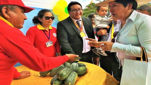 Productores de loche expusieron sus productos.