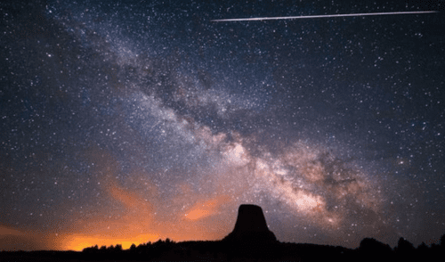 Lluvia de estrellas Eta Acuáridas aún podrá ser observada hasta el 13 de mayo. Foto: IGP