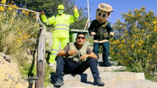 Facebook: Hacen versión de 'Scooby Doo Pa Pa' en Puno para poner basura en su lugar Facebook: Hacen versión de 'Scooby Doo Pa Pa' en Puno para poner basura en su lugar