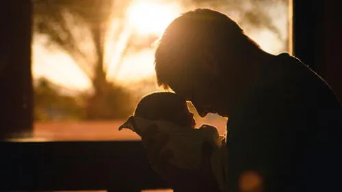 Hombre demandó a exesposa por hacerle creer que era padre biológico de 3 hijos Hombre demandó a exesposa por hacerle creer que era padre biológico de 3 hijos