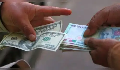 Conoce cómo ahorrar dinero al cambiar dólares 