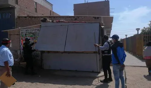 Vendedores informales desocuparon la Urb. La Pradera. Vendedores informales desocuparon la Urb. La Pradera.