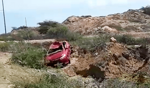 Chofer salva de morir en accidente de tránsito camino a Lobitos Chofer salva de morir en accidente de tránsito camino a Lobitos