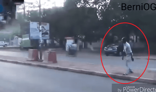 YouTube Viral: Tienes que ver el truco que usó este hombre para cruzar autopista sin ser atropellado [VIDEO] 