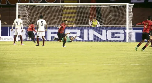 Cuesta llegó a los 86 goles con Melgar  