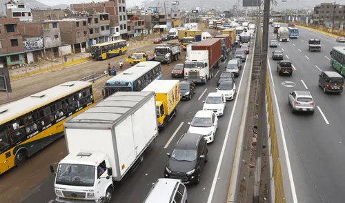 Megaproyectos paralizados empeoran el tráfico vehicular en Lima