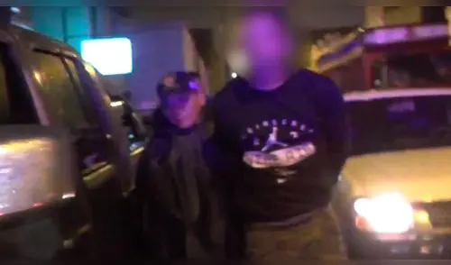 Capturan a delincuentes que robaban celulares en los alrededores de plaza San Martín. Créditos: Difusión.