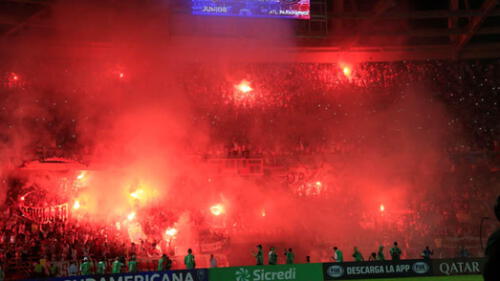 Junior vs Atlético Paranaense: así fue el recibimiento de los hinchas al 'Tiburón' [VIDEO]
