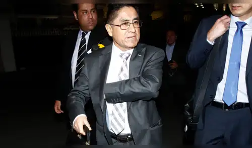 Ejecutivo formalizó pedido de extradición contra César Hinostroza Ejecutivo formalizó pedido de extradición contra César Hinostroza