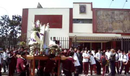   Emblemático colegio Hipólito Unanue celebra 70 años